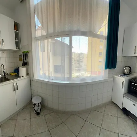 Apartment Simple & *