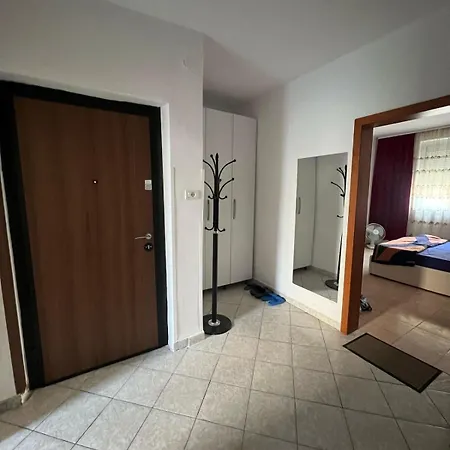 Simple & טיראנה