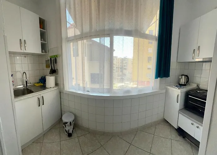 Apartment Simple & *